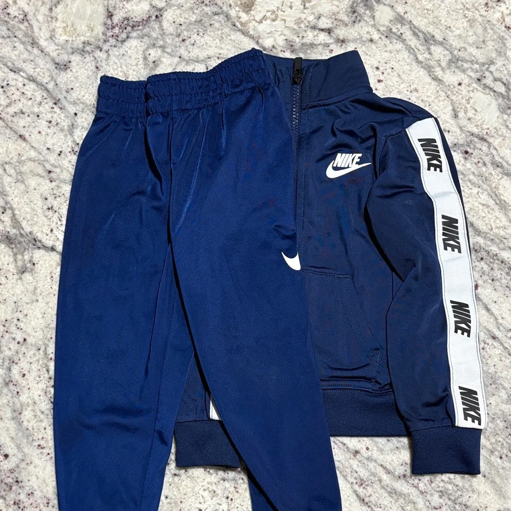 Nike Kids Navy Jogger Sets - Picture 5 of 7